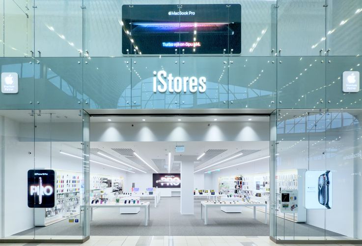 https://d3o8zmgc927wuw.cloudfront.net/thumbor/gmkEkbO0N6KVS5irM6KLgCW4-xk=/trim/737x500/s3-eu-central-1.amazonaws.com/production-istores-cz-cms/uploads/public/681/a20/0ef/681a200ef0077367374275.jpg%3Fv=1756496457000&r=2